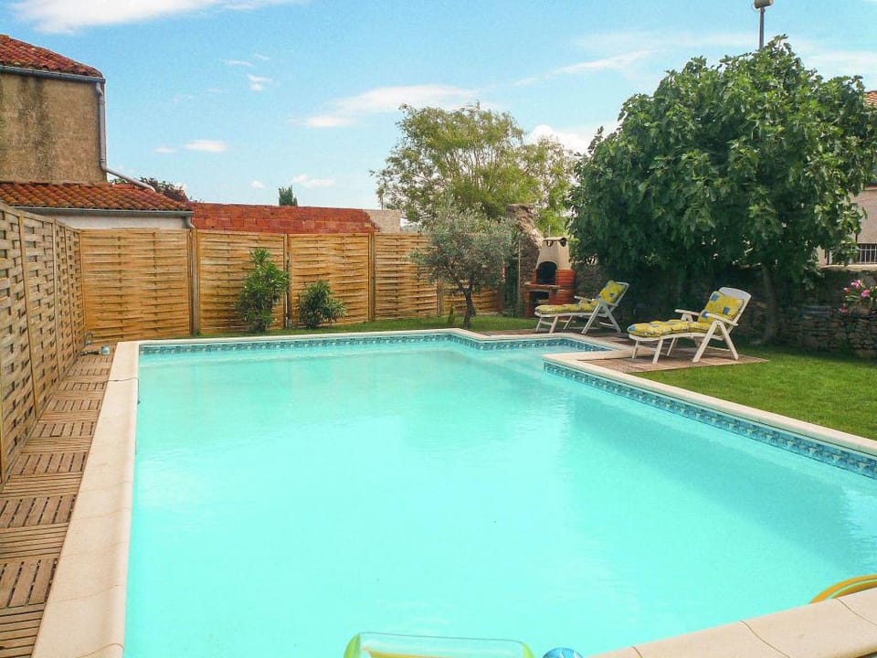 Holiday Home Talairan with Pool and BBQ Vacation rental in Occitanie