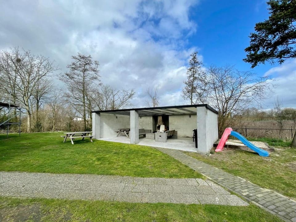 Holiday Home in Elsendorp with Garden Vacation rental in Limburg (province)