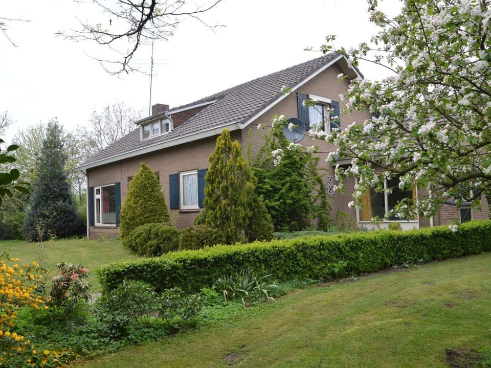 Holiday Home in Elsendorp with Garden Vacation rental in Limburg (province)