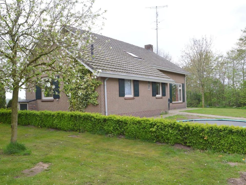 Holiday Home in Elsendorp with Garden Vacation rental in Limburg (province)