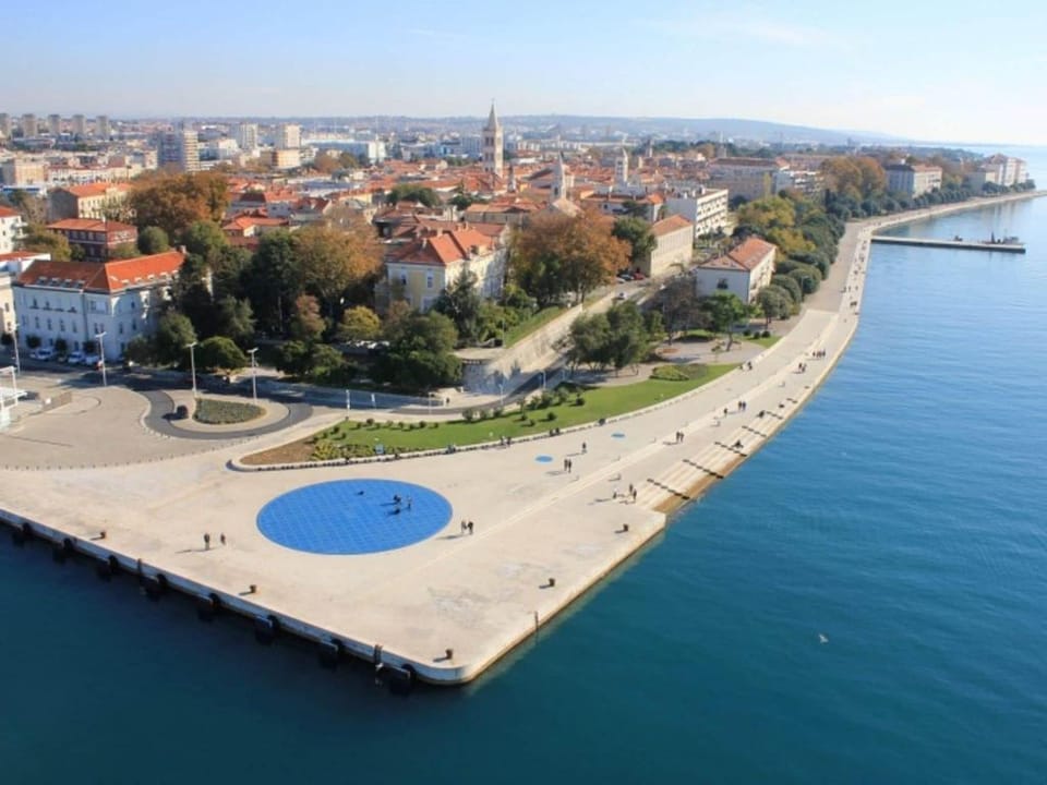 Comfortable apartment with balcony Apartment in Zadar County