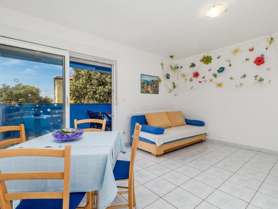 Seaside Bliss in Mandre Apartment in Novalja