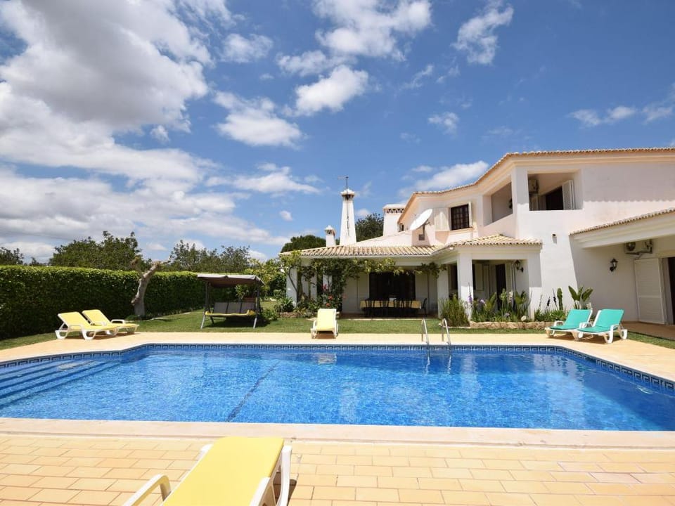 Luxurious Villa with Private Swimming Pool Villa in Albufeira