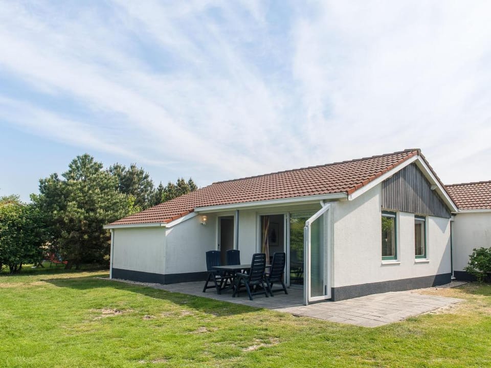 Cozy Villa Near the Dunes Vacation rental in Friesland, Netherlands
