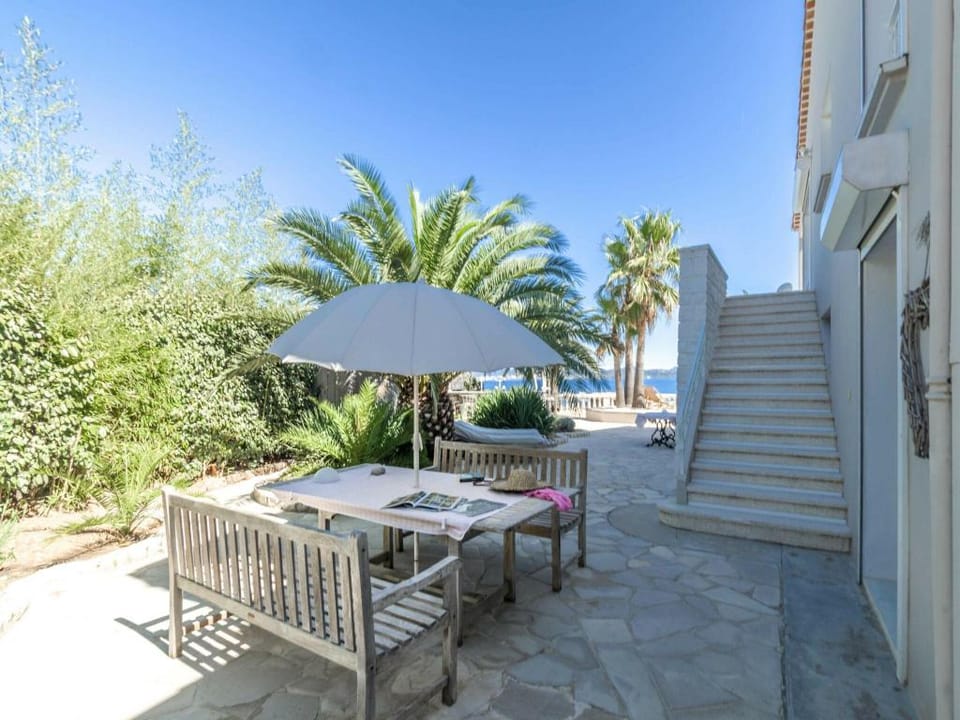 Villa in Les Issambres near the Sea Villa in Roquebrune-sur-Argens