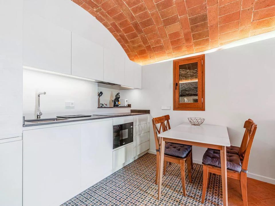 Charming Home Near Vulpellac Vacation rental in Baix Empordà