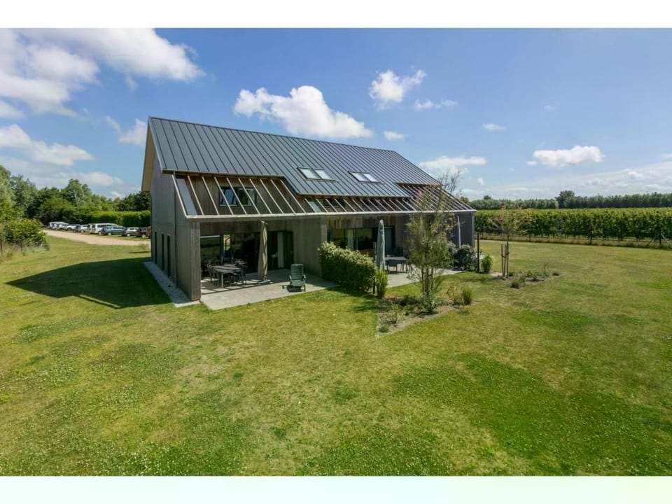 Holiday Home in Vrouwenpolder near Beach Vacation rental in Vrouwenpolder