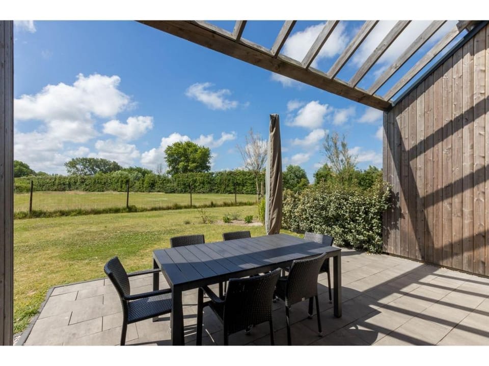 Holiday Home in Vrouwenpolder near Beach Vacation rental in Vrouwenpolder