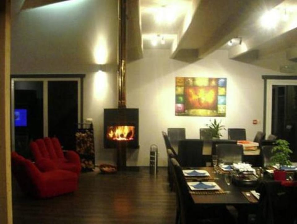 Villa with heated outdoor pool and sauna Villa in Manhay