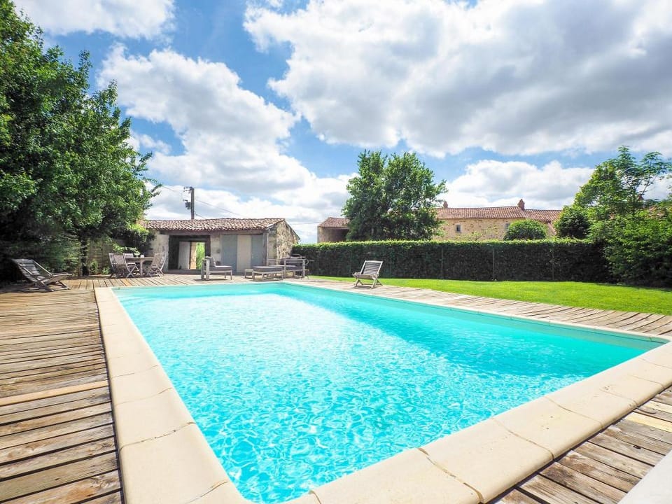 Holiday Home Saint-Laurent Pool Retreat Vacation rental in Pays de la Loire