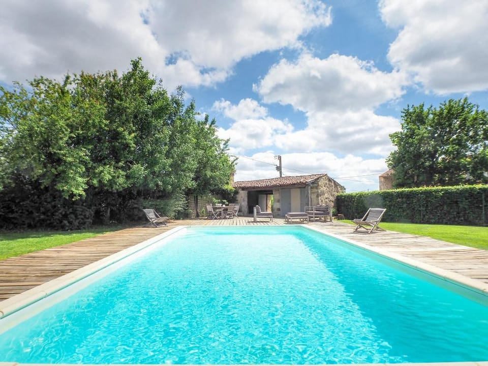 Holiday Home Saint-Laurent Pool Retreat Vacation rental in Pays de la Loire