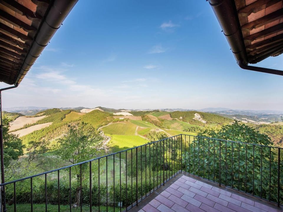 Apartment in SantAngelo near Medieval Town Vacation rental in Marche
