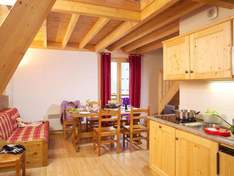 Bright Apartment with Balcony Apartment in Saint-Sorlin-d'Arves