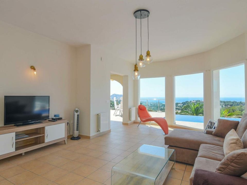 Coastal Villa with Pool Villa in Marina Alta