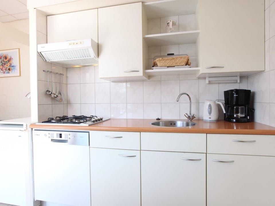 Bungalow near Valkenburg Vacation rental in Limburg (province)