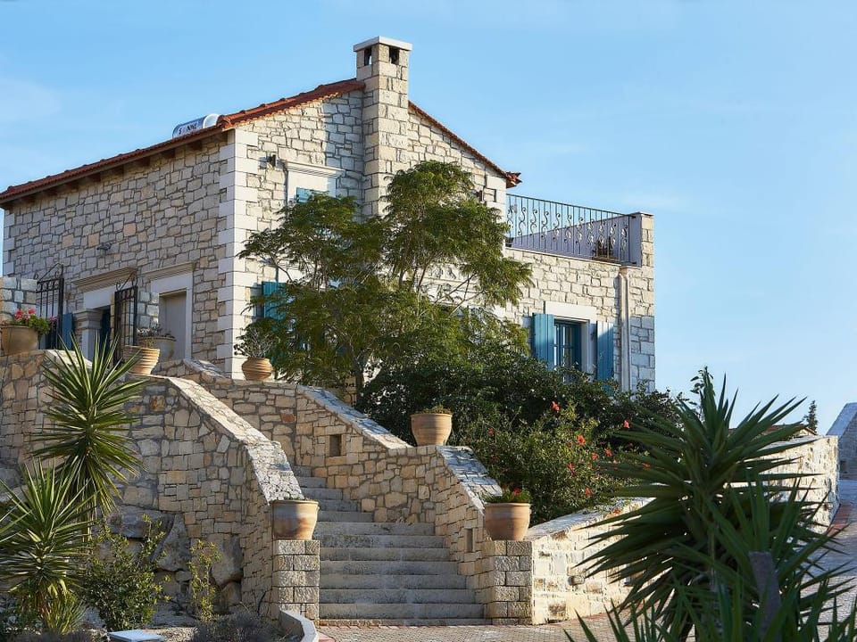 Villa in Kamilari near Kid-Friendly Beach Apartment in Crete