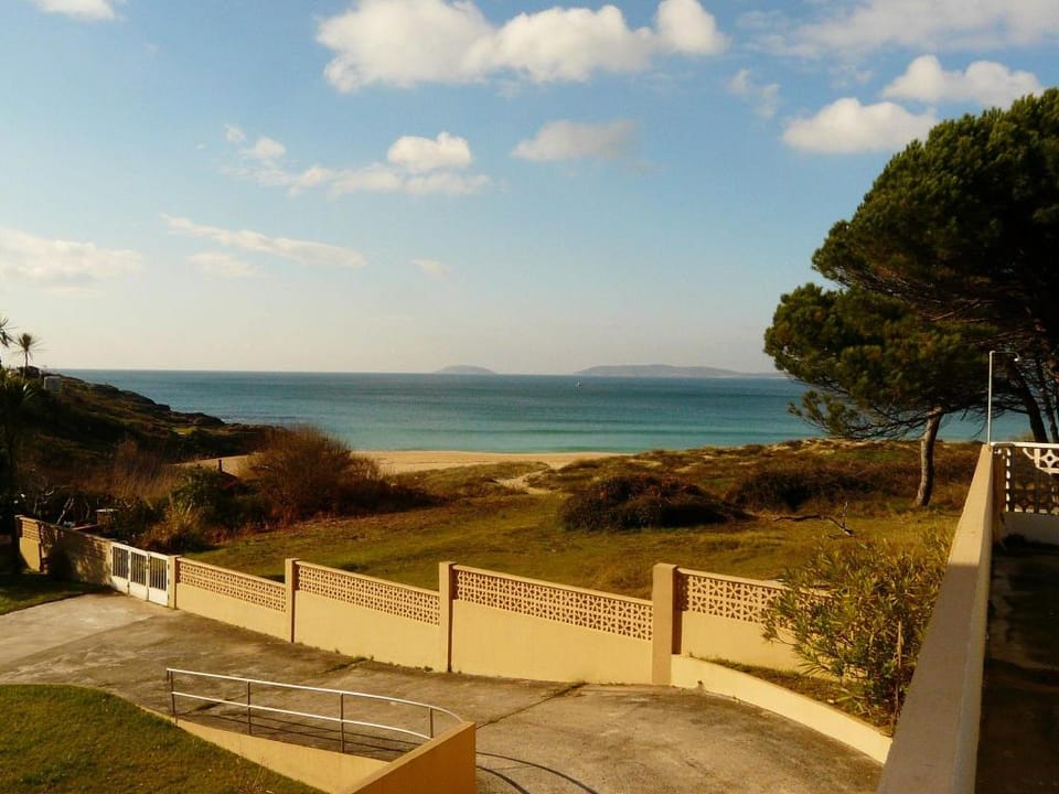 Villa in Vilamoura near Golf  Beach Apartment in O Morrazo