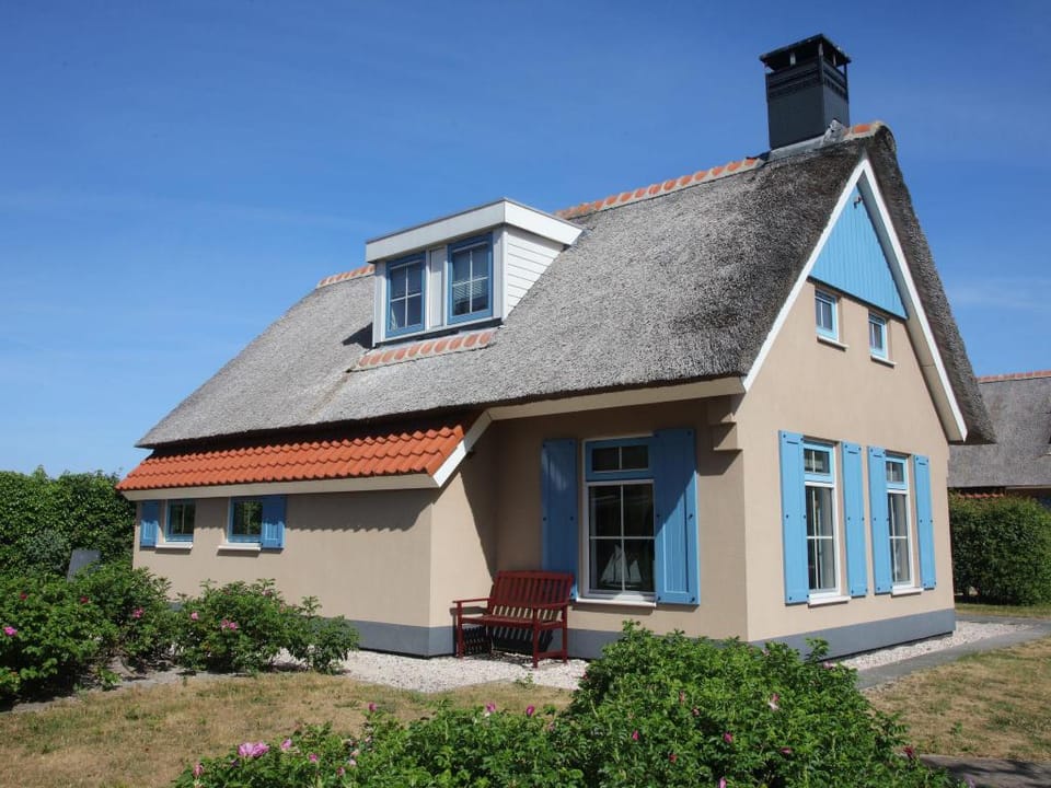 Spacious Texel Family Homes Villa in De Koog