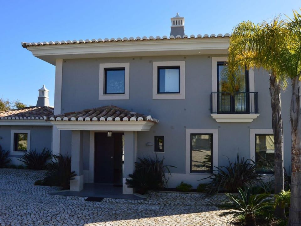 Modern villa with swimming pool near Carvoeiro Villa in Carvoeiro