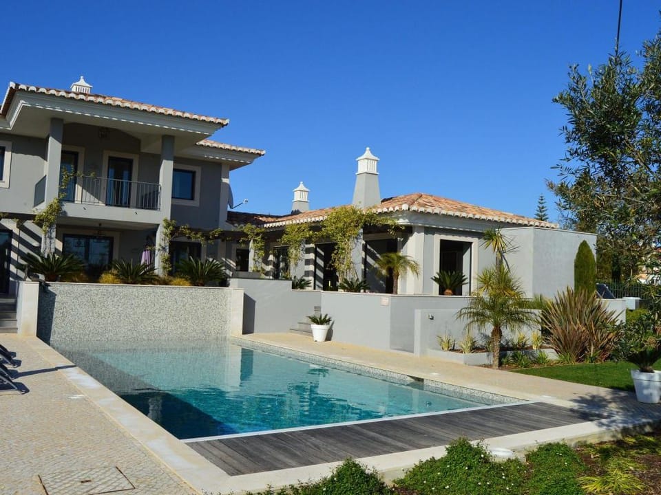 Modern villa with swimming pool near Carvoeiro Villa in Carvoeiro