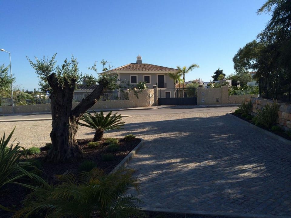Modern villa with swimming pool near Carvoeiro Villa in Carvoeiro