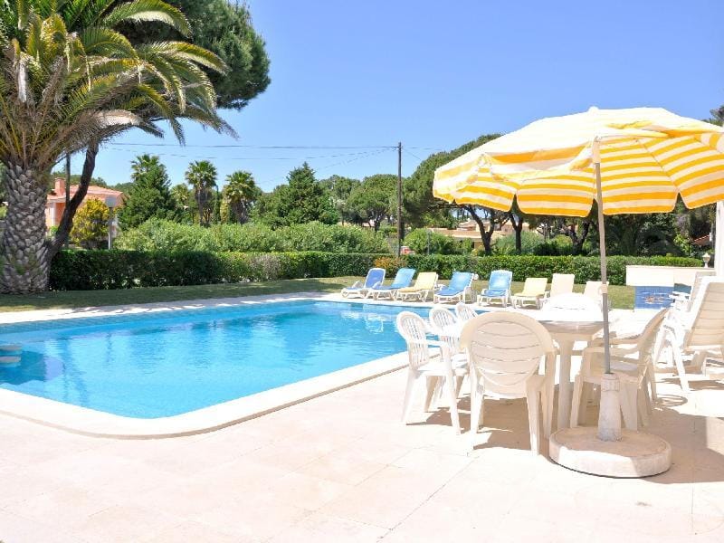 Villa in Vilamoura with Private Pool  BBQ Villa in Quarteira