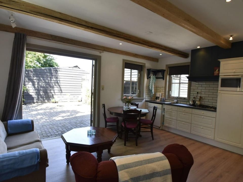 Pet-friendly Apartment in Sint Maartensbrug Apartment in North Holland (province)