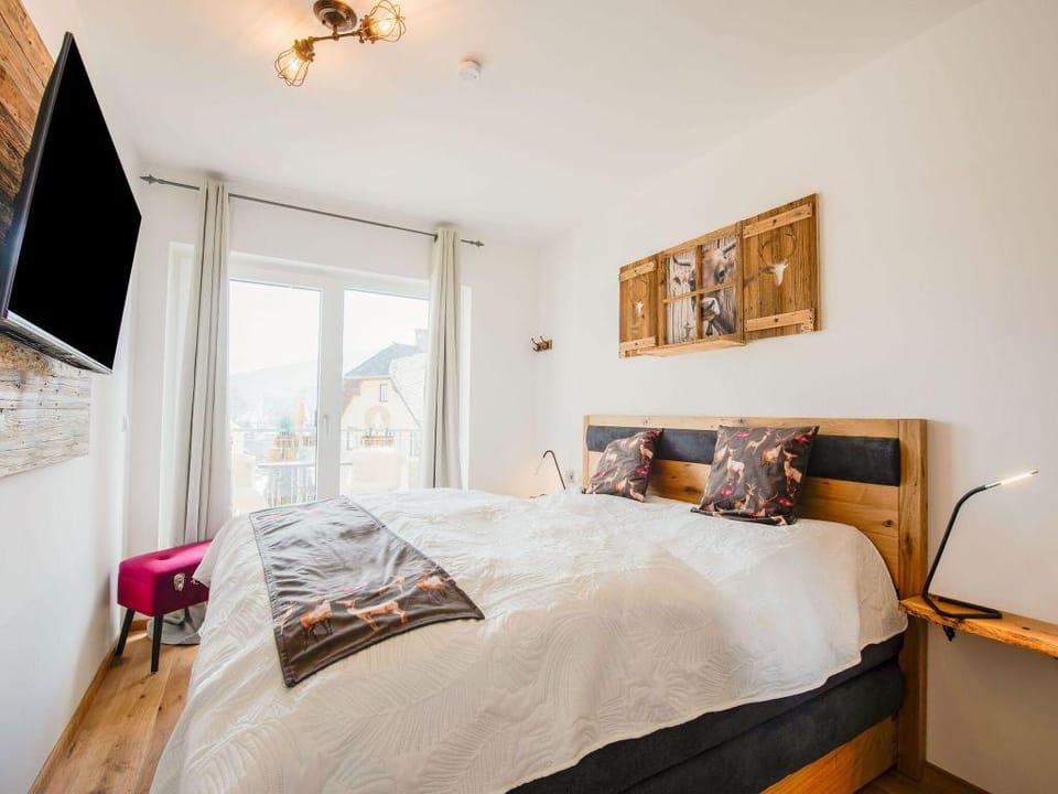 Ski-In Area Apartment with Ski Bus Apartment in Salzburgerland
