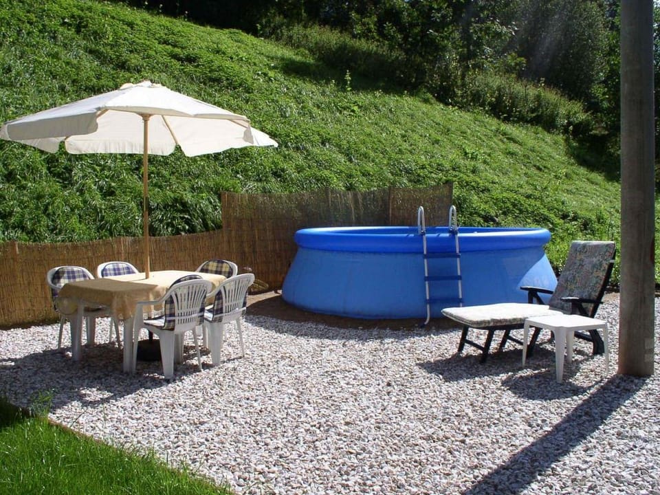 Awesome home in Královéhradecký kraj w/  Vacation rental in Lower Silesian Voivodeship