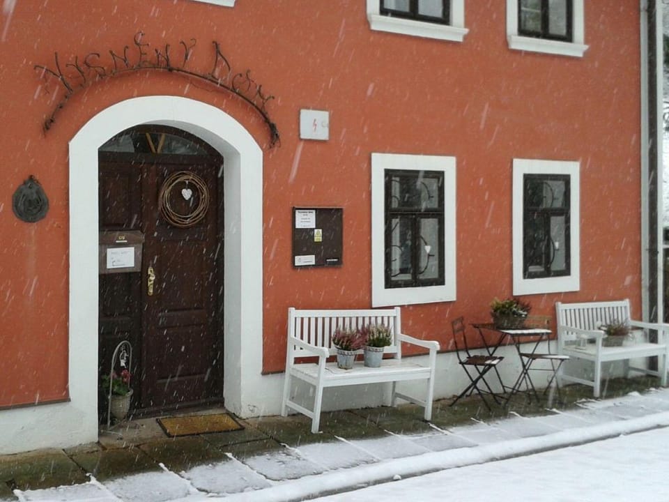 Awesome home in Královéhradecký kraj w/  Vacation rental in Lower Silesian Voivodeship