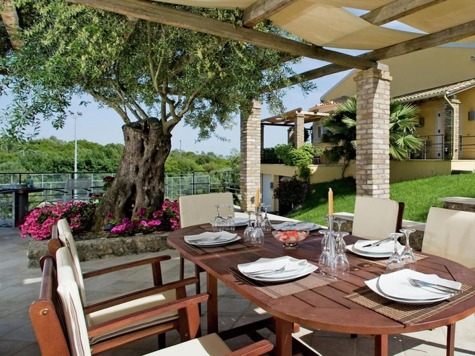 Villa in Corfu with Pool and Panoramic Views Hotel in Corfu, Greece