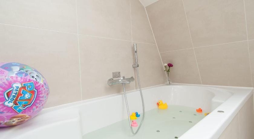 Beautiful holiday home with terrace Vacation rental in Egmond aan Zee