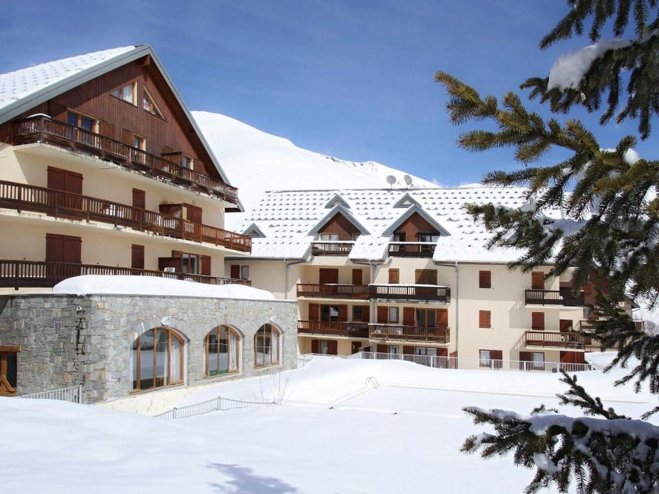 Apartment in Sorlin dArves by Ski Runs Apartment in Saint-Sorlin-d'Arves