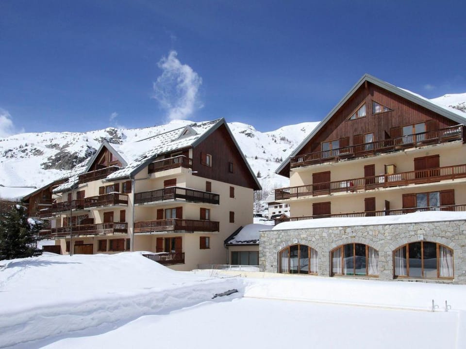 Apartment in Sorlin dArves by Ski Runs Apartment in Saint-Sorlin-d'Arves