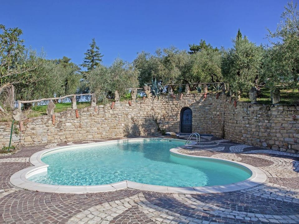 Romantic Stay with Pool Apartment in Emilia-Romagna