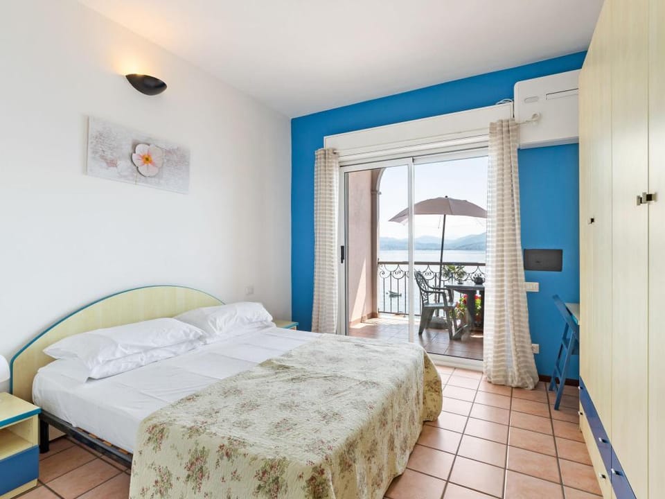 Apartment in Oggebbio with Sea View Terrace Vacation rental in Canton of Ticino