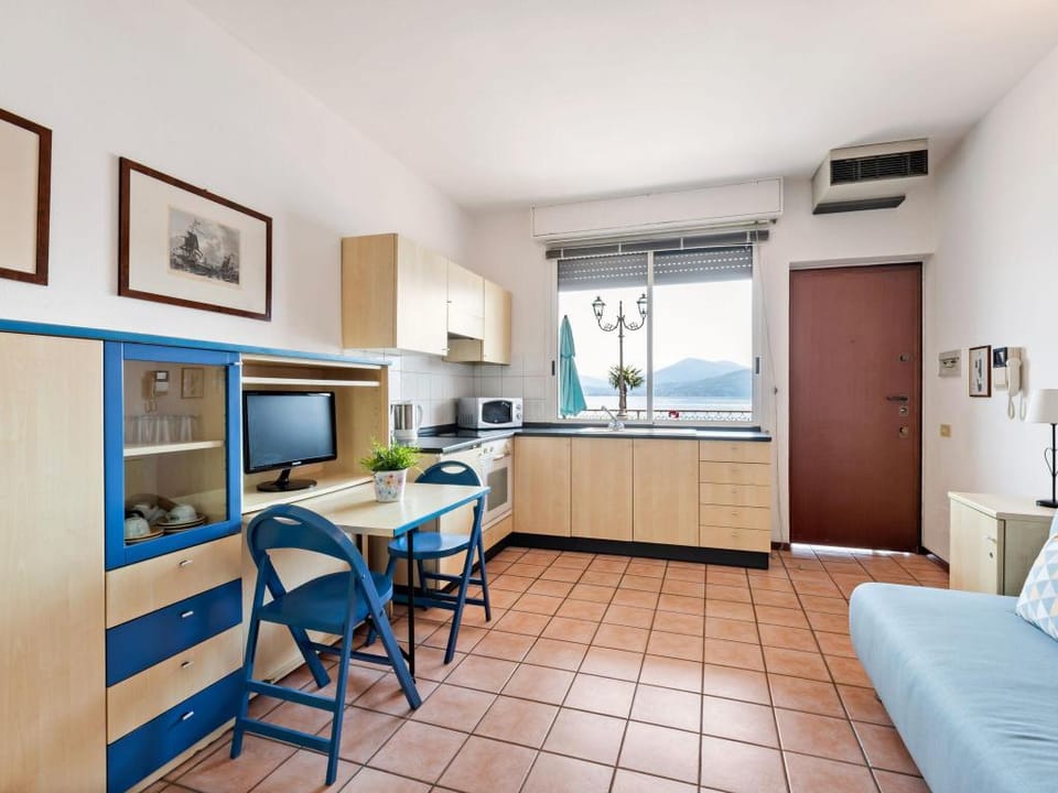Apartment in Oggebbio with Sea View Terrace Vacation rental in Canton of Ticino