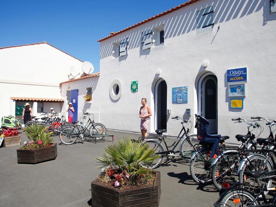 Terraced Houses in France with Garden Vacation rental in Nouvelle-Aquitaine