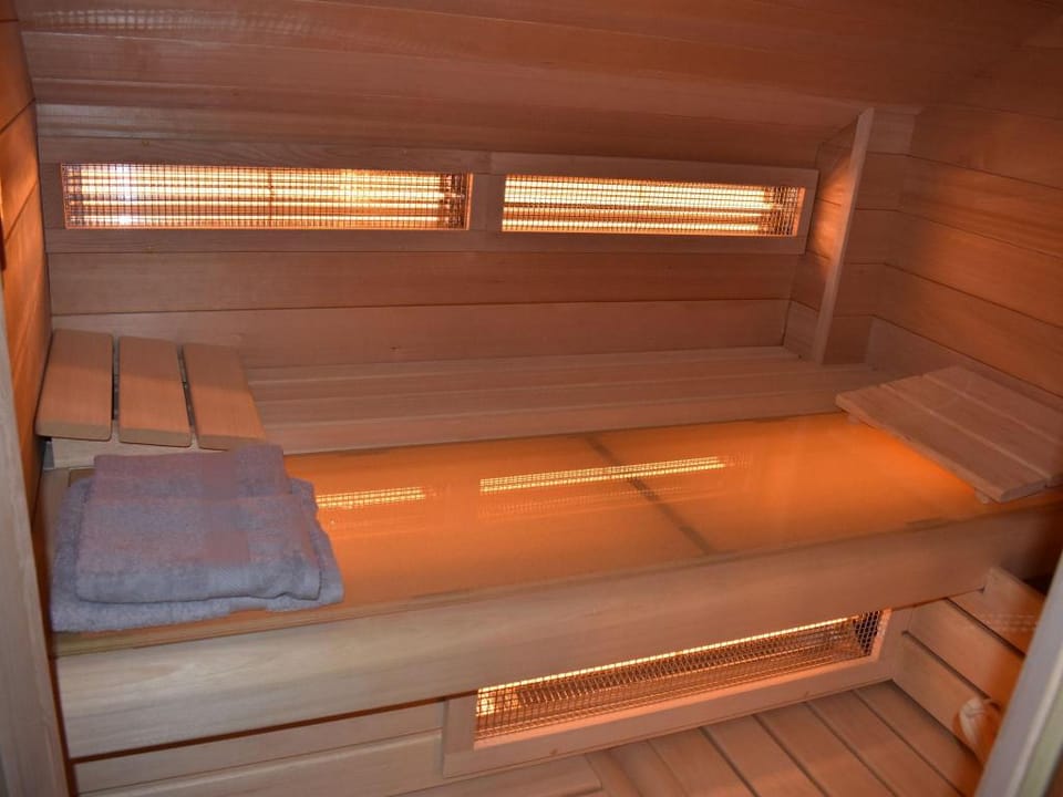 Chic Holiday Home in Durbuy with Sauna Vacation rental in Wallonia, Belgium