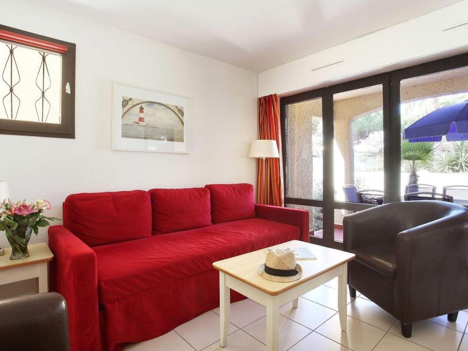 Peaceful Stay Among Pines Apartment in Agde