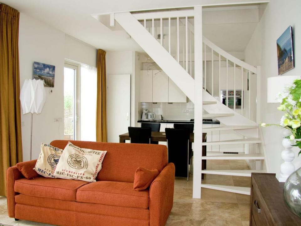 Apartment in Egmond with Stunning Sea Views Vacation rental in Egmond aan Zee