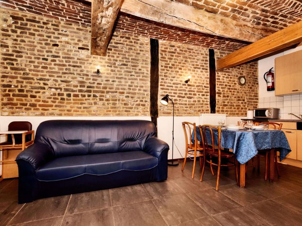 Pleasing Holiday Home in Richelle with Garden, Terrace, BBQ Vacation rental in Flanders