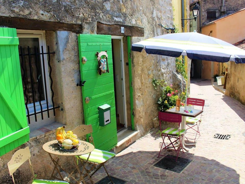 Village House in Fayence with Castle Views Villa in Fayence