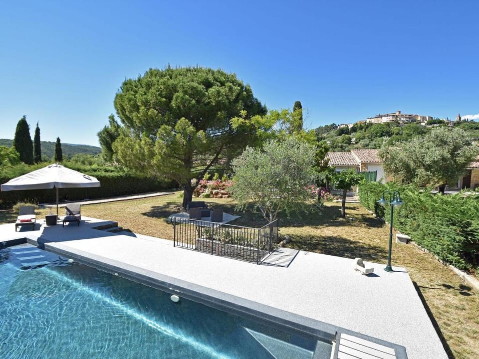 Villa in Callian with Heated Pool and Terrace Villa in French Riviera
