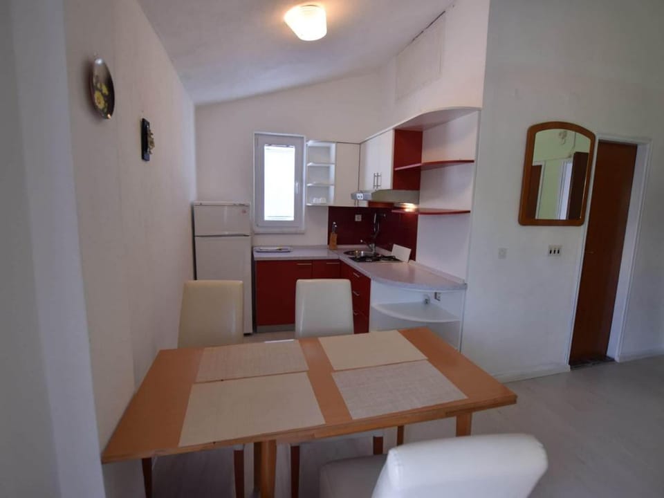 Comfortable apartment with balcony Apartment in Zadar County