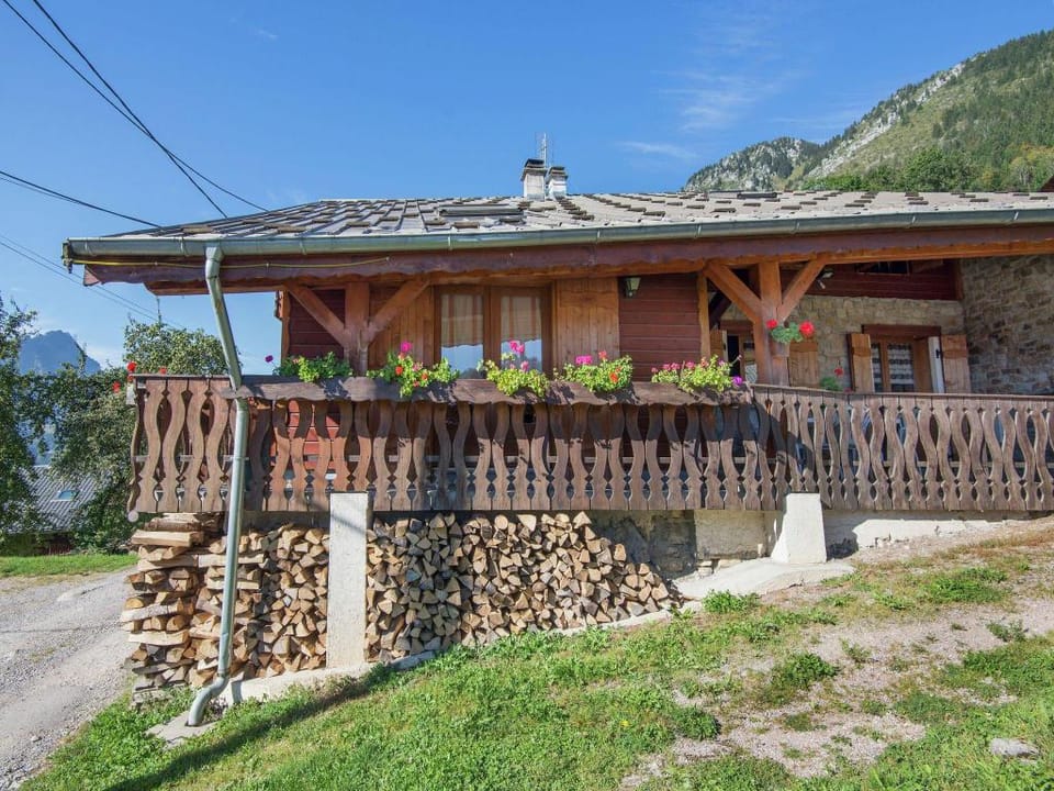 Chalet in Rhone Alpes with Stunning Views Vacation rental in Haute-Savoie