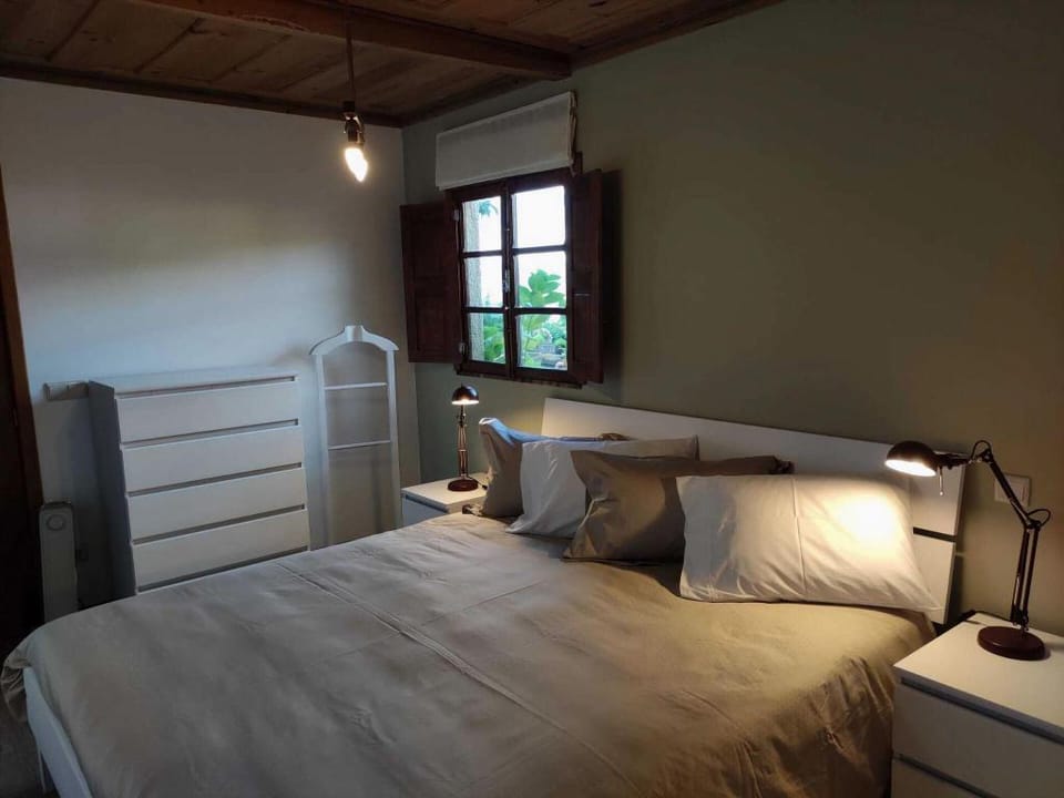 Countryside Cottage with Private Terrace Vacation rental in Viana do Castelo District, Portugal