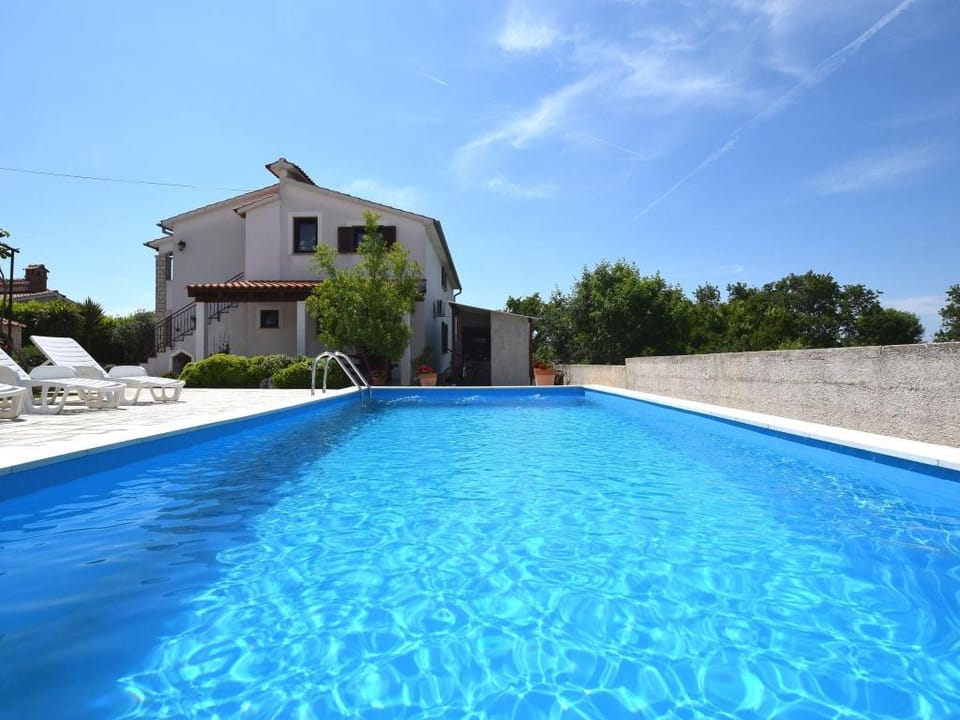 Charming Villa with Pool in Zbandaj Vacation rental in Istria County