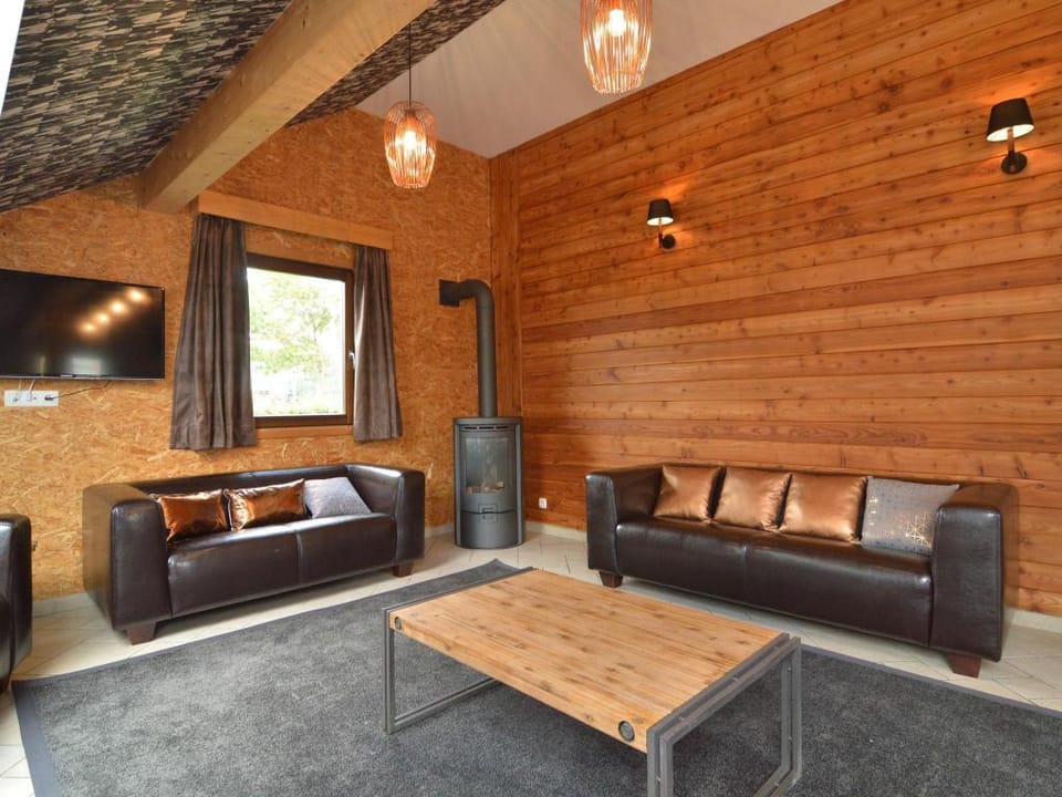 Gorgeous Holiday Home in Waimes with In-House Theatre  Pool Vacation rental in Wallonia, Belgium