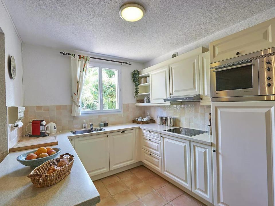 Friendly Villa Escape Villa in French Riviera